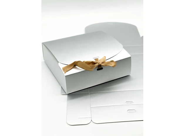 cutii cadou 16x16x5cm set.12buc. 00082