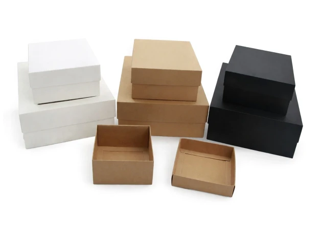 cutii cadou 22x17x7cm set.12buc. 00168