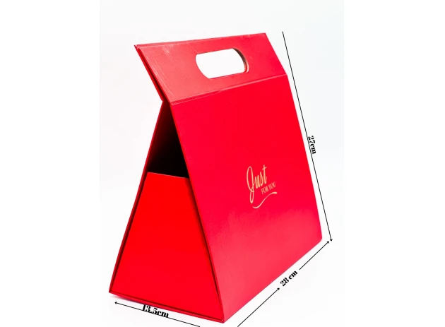 cutii p-u cadou 28x13x27cm buc.00087