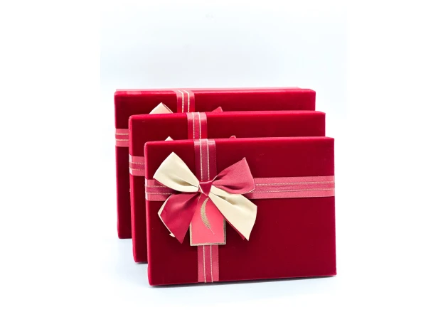 cutii p-u cadou assorti set.  3buc.00208