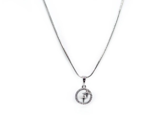 pandantiv pe lantisor buc 00083