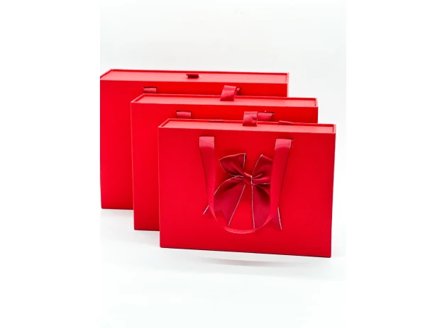 cutii p-u cadou assorti set.  3buc.00200