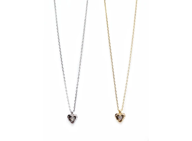 pandantiv pe lantisor buc 00082