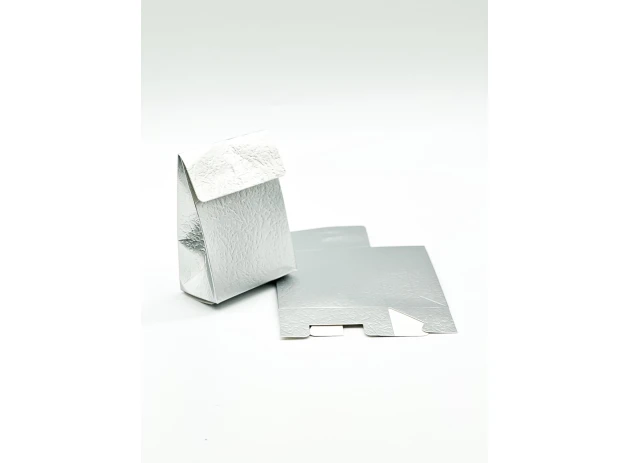 cutii p-u cadou 11x8x4cm set.  2buc.00011