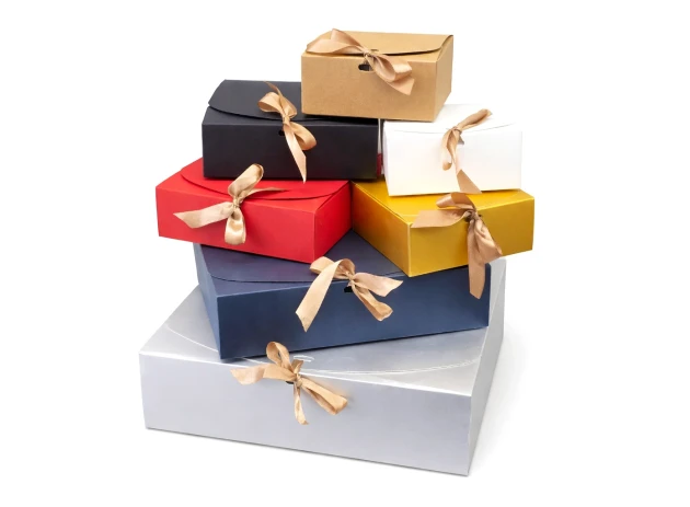 cutii cadou 24x24x6cm set.12buc. 00135