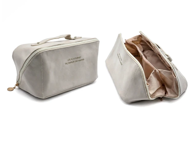 trusa p-u cosmetica buc 00096