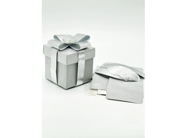 cutii p-u cadou 10cm buc 00018