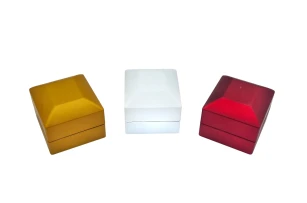 cutii p-u bijuterii buc.00036