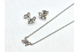 set pandantiv pe lantisor+cercei  00120