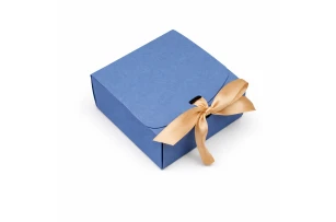 cutii p-u cadou 30x25x8cm set.12buc. 00178