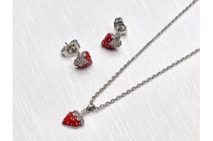 set pandantiv pe lantisor+cercei  00124