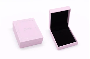 cutii p-u bijuterii buc 00020