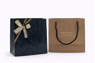 pungi cadou 14x15x7cm set.12buc.00090