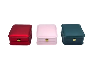 cutii p-u bijuterii buc 00055