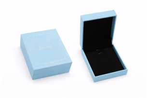 cutii p-u bijuterii buc 00020