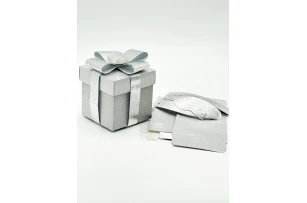 cutii p-u cadou 10cm buc 00018