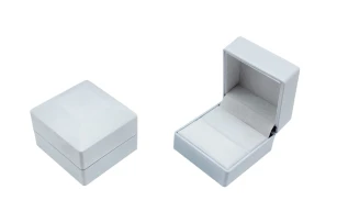 cutii p-u bijuterii buc.00036