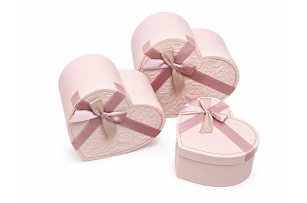 cutii pentru cadouri set  3buc 00192
