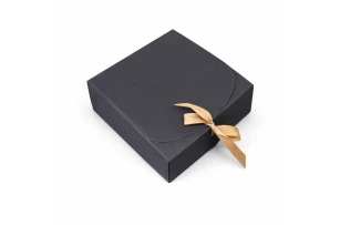 cutii p-u cadou 30x25x8cm set.12buc. 00178