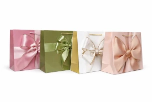 pungi cadou 32x26x11cm set.12buc.00150